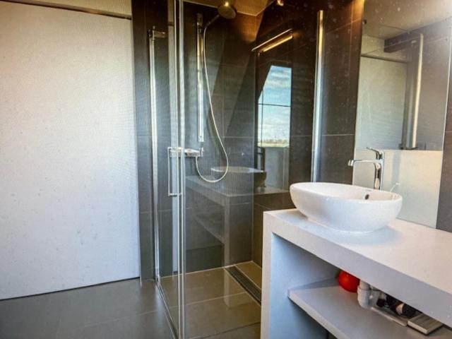 Schravenhoek Met Indoorzwembad En Sauna 베우른 외부 사진